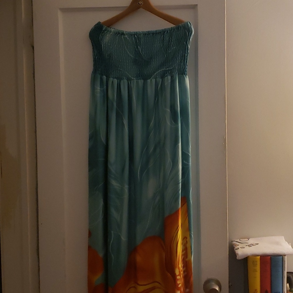 XL, multicolored